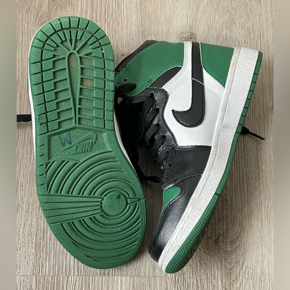 Nike Dunks - Picture 3 of 3